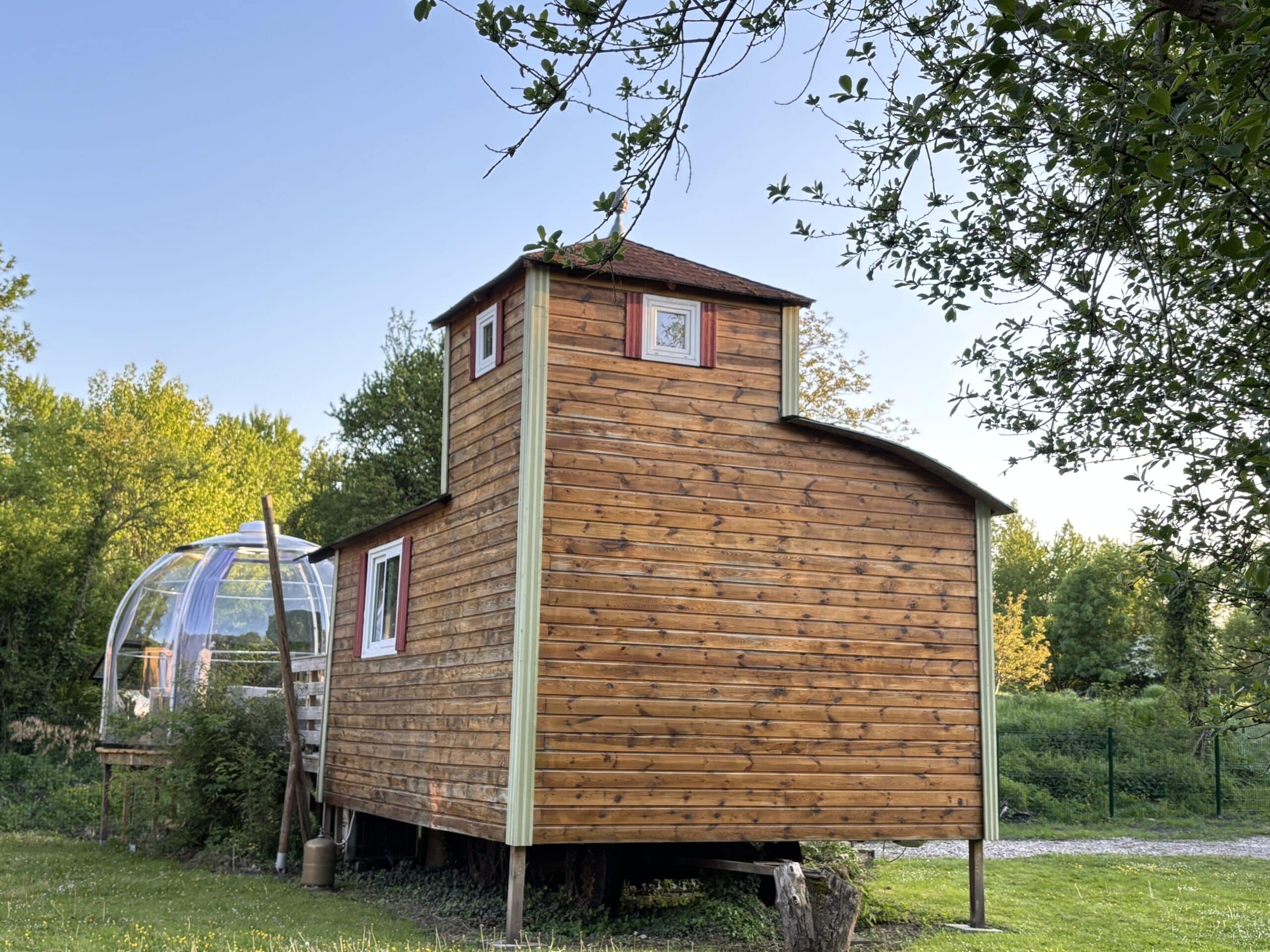 Château mobile jacuzzi sous bulle